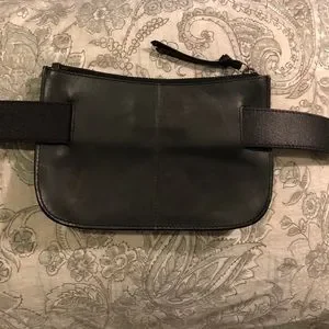NWT Frye purse / belt SZ L leather Frye | Bags | Frye Tan Leather Belt Bag Nwt Size L | Poshmark main image 2